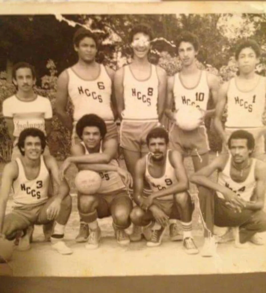Pica y se Extiende Equipo de Voleibol eljacaguero
