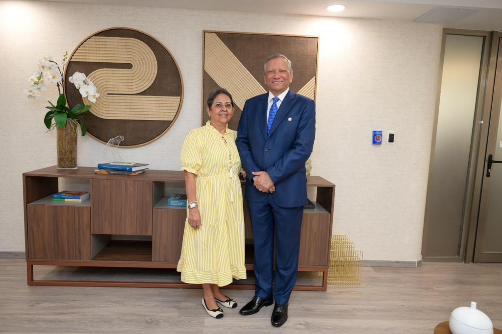 Dra. Carmen Alicia Quijano de Aguilera, presidenta del Voluntariado Banreservas y el Dr. Leonardo Aguilera, presidente ejecutivo de Banreservas