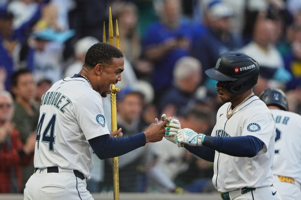 Julio Rodríguez y Jorge Polanco brillan en la victoria de Mariners sobre Tigers Julio Rodriguez y Jorge Polanco brillan en la victoria de Mariners sobre Tigers