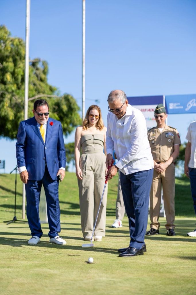 Leonardo Aguilera reafirma el compromiso de la institucion durante el cierre del Grand Thomas Celebrity Classic 2025 en Santiago1