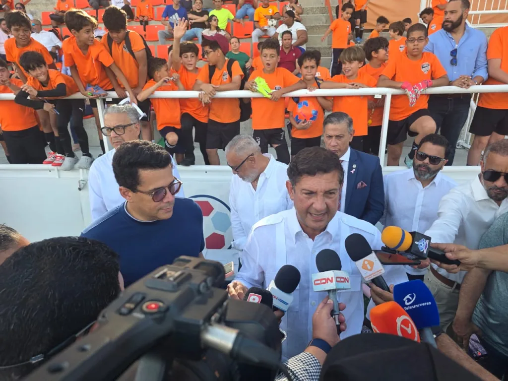 Manuel Estrella denuncia inaccion con los RD90 millones destinados al turismo de Santiago