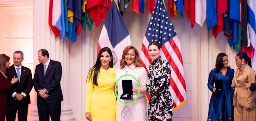 OEA a Cristina Contreras directora del Hospital Lincoln Bronx