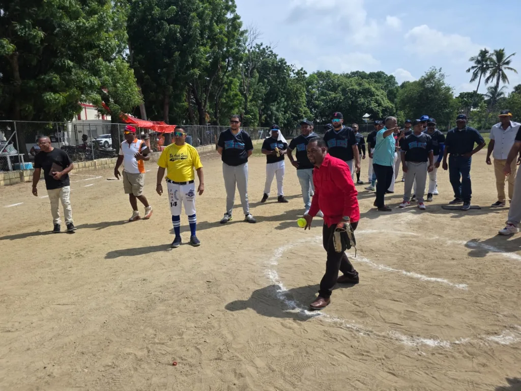 Regidores de Jacagua rinden homenaje a Los Hijos de Negro Reyes USA5
