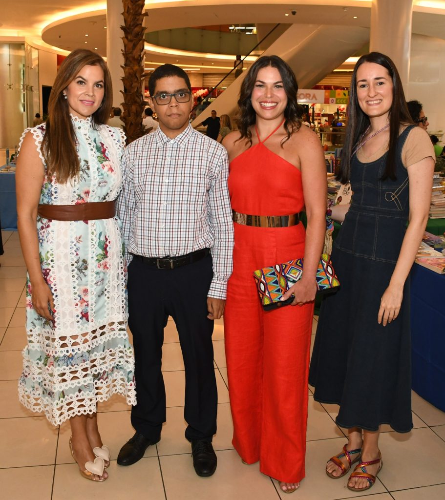 Rosa Maria Ares Alci Polanco Rosa Lia Mejia y Taina Almodovar