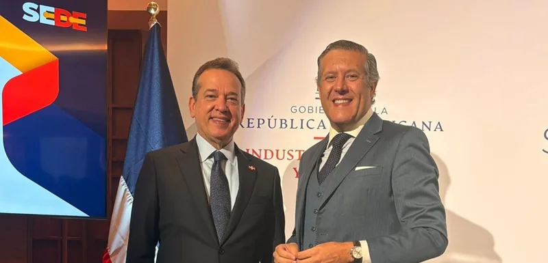 CLERHP refuerza lazos empresariales en la Semana Dominicana en España 2025, con la presencia de Felipe Moreno en Madrid Victor Bisino y Felipe Moreno