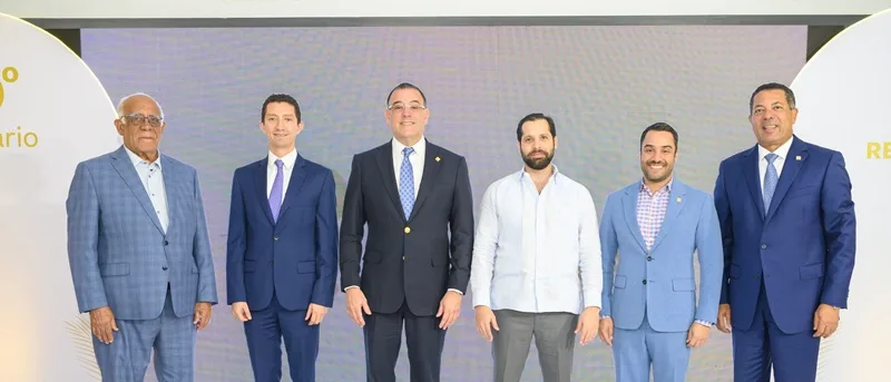 AFI Reservas celebra una década de crecimiento y confianza -Ivan Rondón, Santiago Sicard, Ian Rondón, Ernesto Bournigal, Juan Mustafá e Ysidro García.