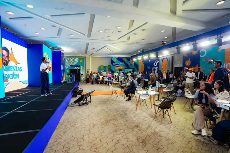 Gnial Content School del Popular distingue a creadores de contenido digital AND05674 7