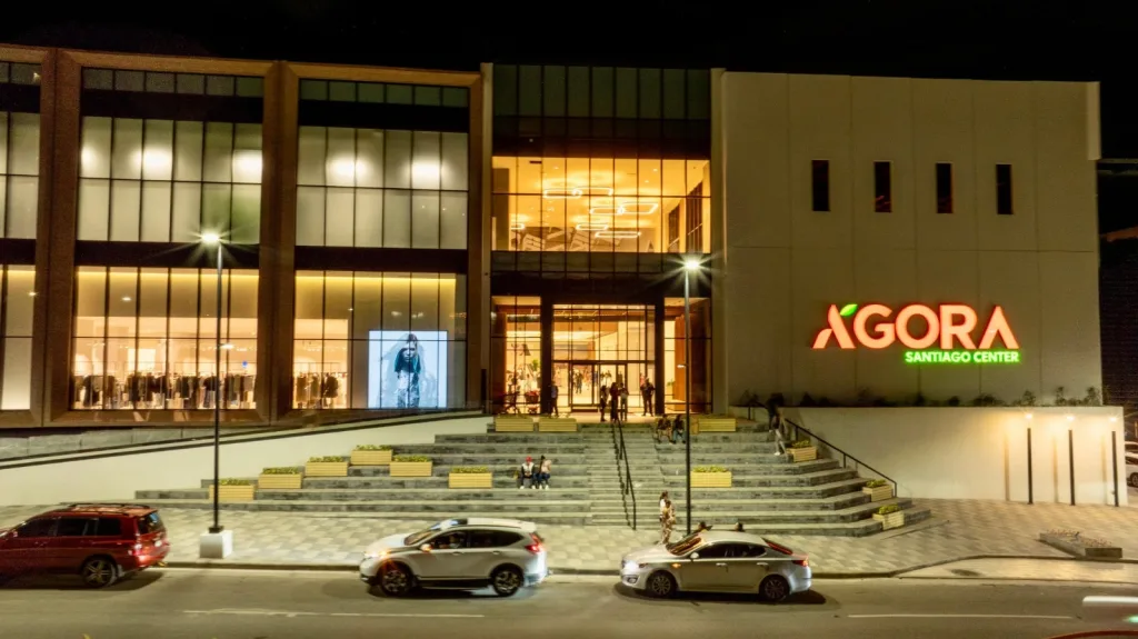 Agora Santiago Center debuta con su primer Black Friday eljacaguero1
