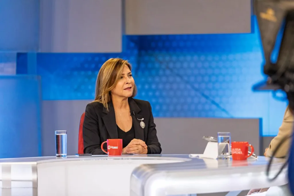 Carolina Mejia insiste en continuidad del Plan Integrado de Santo Domingo para transformar el drenaje