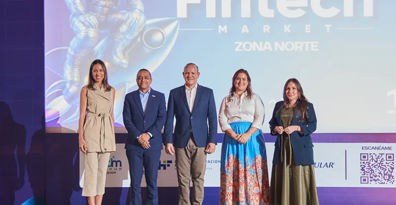“Fintech Market Zona Norte”, un impulso a la digitalización financiera desde Santiago Directiva de ADOFINTECH junto al alcalde de Santiago Ulises Rodriguez
