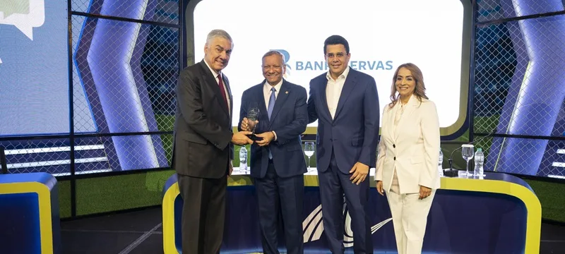 Asonahores reconoce a Banreservas por sus aportes al desarrollo del turismo dominicano Foto 001