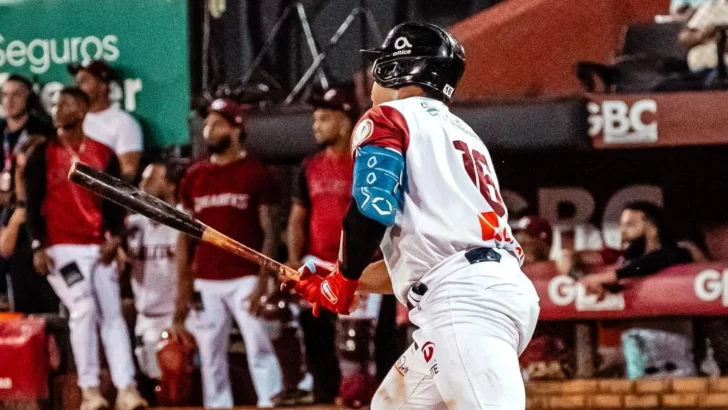 Gigantes cortan racha con explosion ofensiva