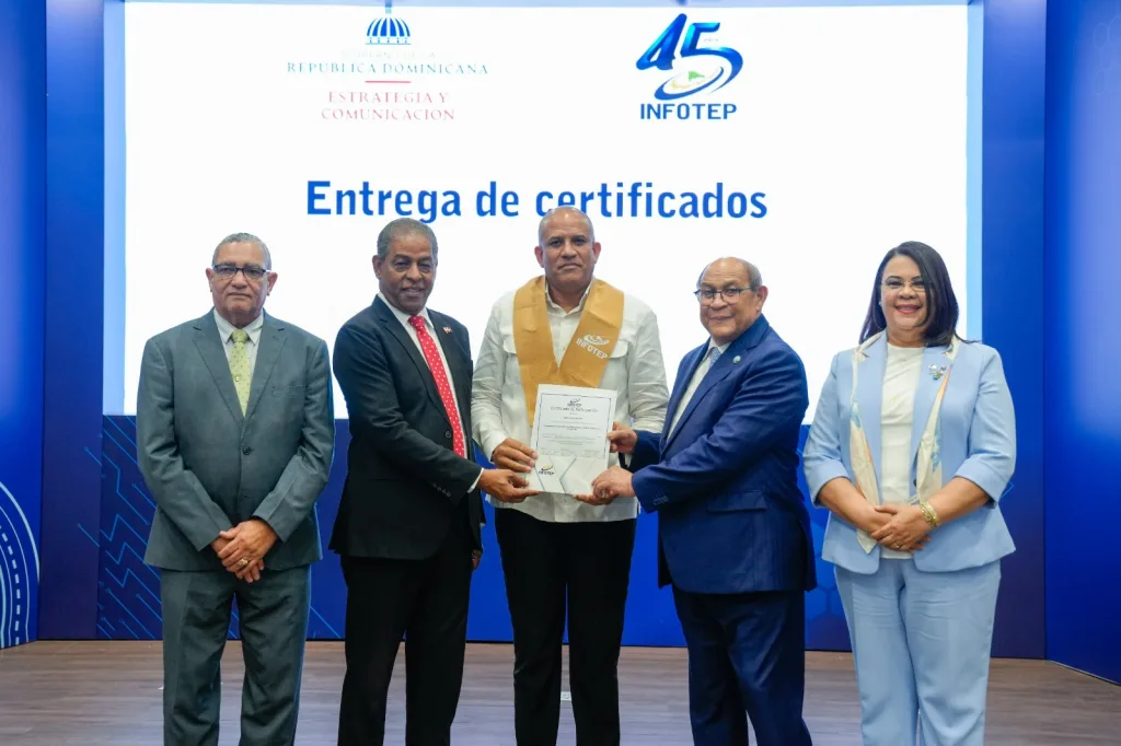 INFOTEP y DIECOM impulsan modernizacion de la comunicacion publica con formacion tecnologica