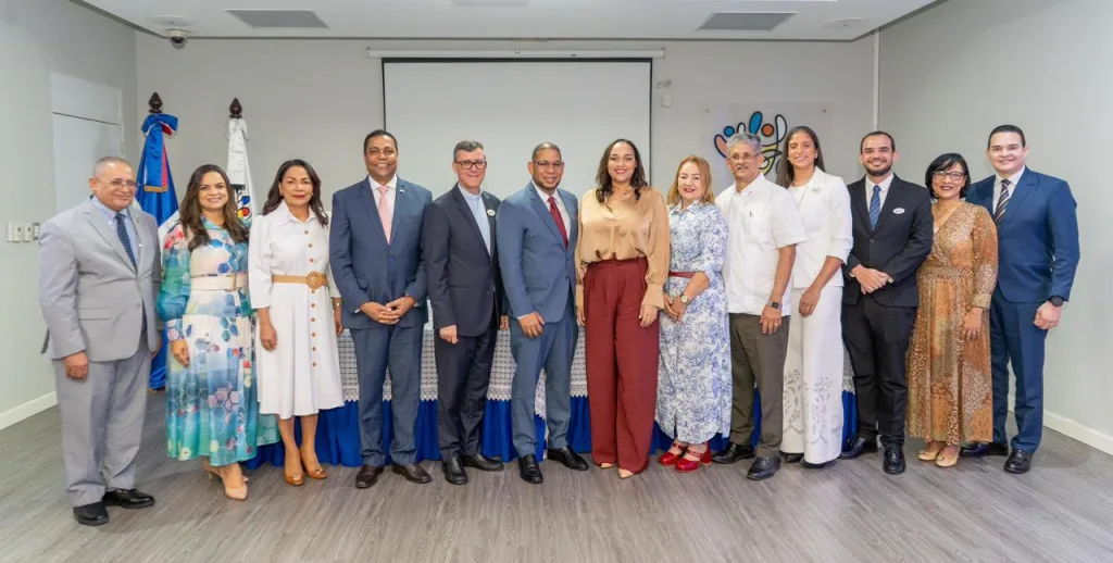 José Fernando Benoit Peña asume como director nacional del CAID, marcando una nueva etapa de compromiso y excelencia Jose Fernando Benoit Pena asume como director nacional del CAID marcando una nueva etapa de compromiso y excelencia1