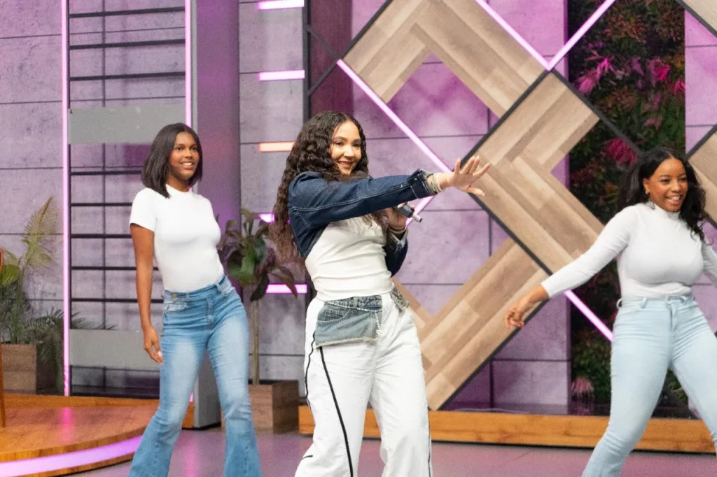 Lau Colombo La Voz que Revoluciona la Musica Dominicana con Letras Limpias y de Calidad1