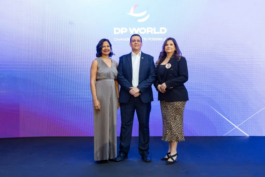 Mirla Solano Roberto Muniz y Carla Solano