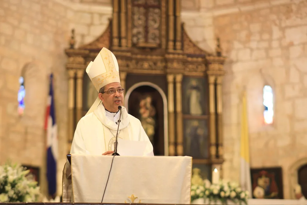 Monsenor Tomas Morel Diplan asume como arzobispo coadjutor de Santo Domingo eljacaguero