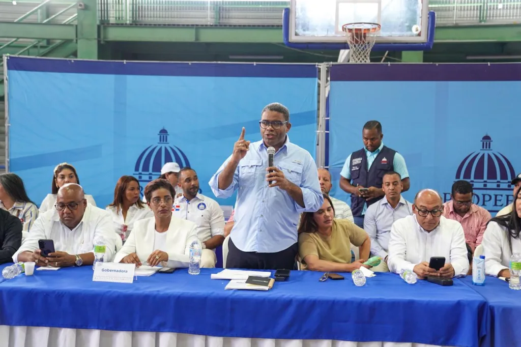 Propeep lidera gran operativo social por cuatro días en La Altagracia Propeep lidera gran operativo social por cuatro dias