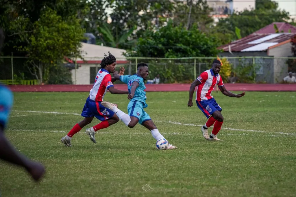 Salcedo FC sella boleto a la liguilla con triunfo inolvidable ante Delfines