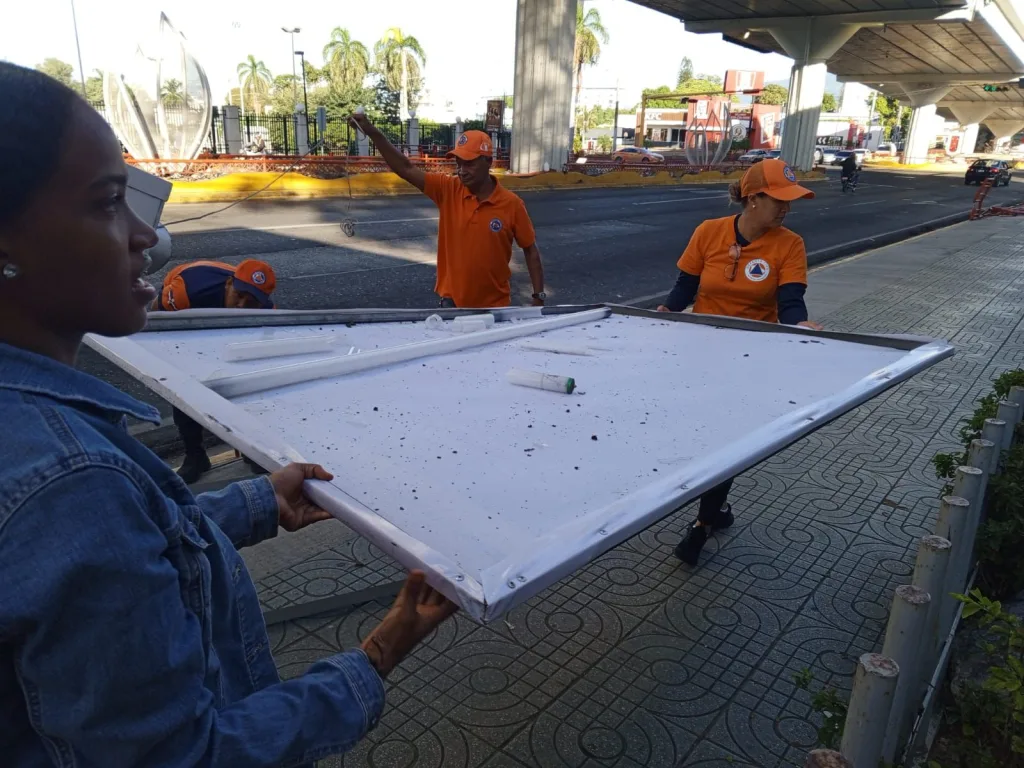 barandas de carreteras dominicanas en Santiago eljacaguero2