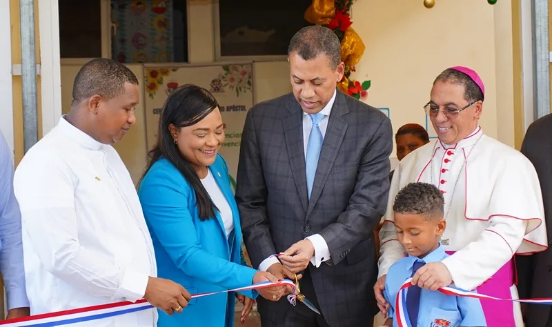 Diócesis de San Pedro de Macorís inaugura nueva emisora 1 1