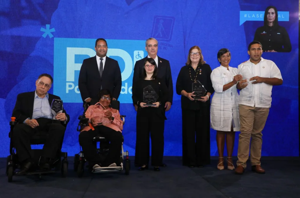 Abinader lanza Plan Nacional de Discapacidad 2025-2035 para transformar la inclusión en República Dominicana Abinader lanza Plan Nacional de Discapacidad 2025 2035 eljacaguero1