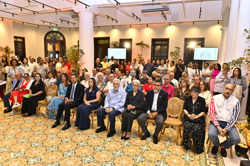 Banreservas abre su Centro Cultural en Santiago con dos exposiciones que exaltan el arte cibaeño Banreservas abre su Centro Cultural en Santiago con dos exposiciones que exaltan el arte cibaeno1