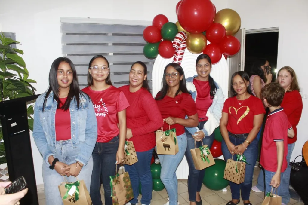 CINDOLOR celebra encuentro navideño reafirmando su misión de acompañar con amor y esperanza CINDOLOR celebra encuentro navideno reafirmando su mision de acompanar con amor2