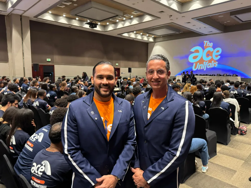 Consulado evalúa redes sociales para el Summer Work and Travel; ACE International transforma su feria de empleos con las nuevas “Unifairs” Consulado evalua redes sociales para el Summer Work and Travel