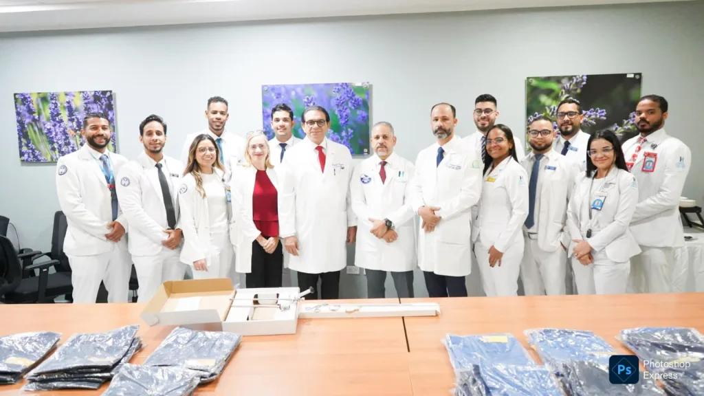 Daniel Rivera dota al Cabral y Báez de nuevo equipo urológico Daniel Rivera dota al Cabral y Baez de nuevo equipo