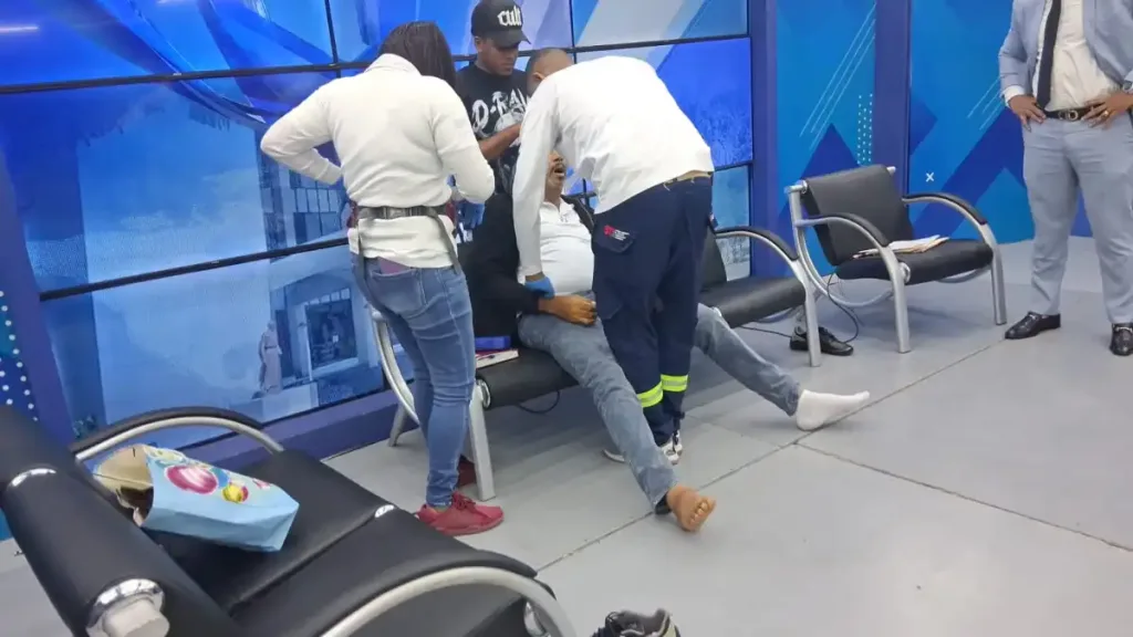 Dirigente choferil muere durante una entrevista en un canal de TV Dirigente