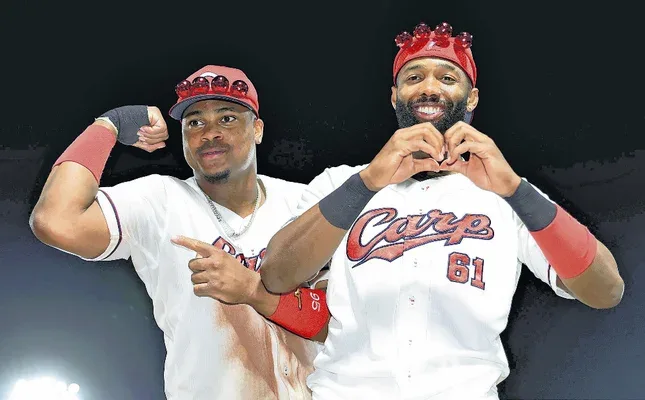 Pica y se Extiende Sandro Fabián