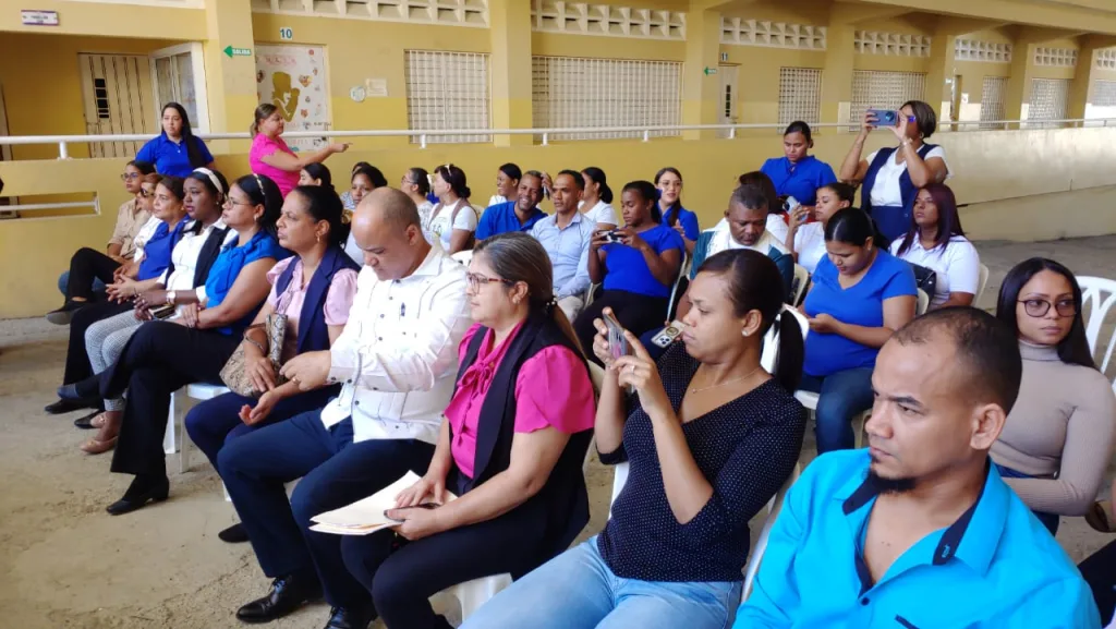 Infraestructura Escolar Cibao Norte inicia reparación estructural del centro Rafaela Jiminian de Cruz Infraestructura Escolar Cibao Norte inicia reparacion estructural del centro Rafaela Jiminian