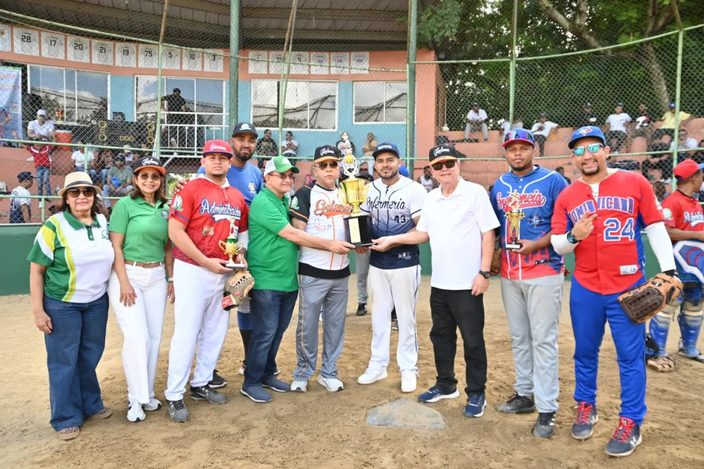 Los Galenos conquistan la Copa Union Medica con dominio absoluto en el 28 Aniversario