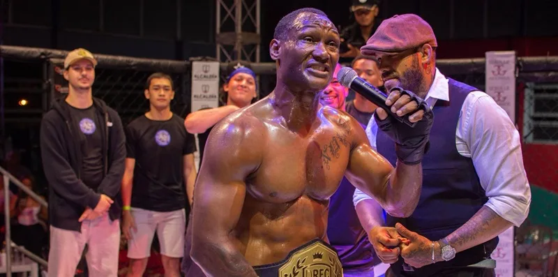 Tiki Tiki Acevedo se corona campeón en Artes Marciales Mixtas Tiki Tiki Acevedo