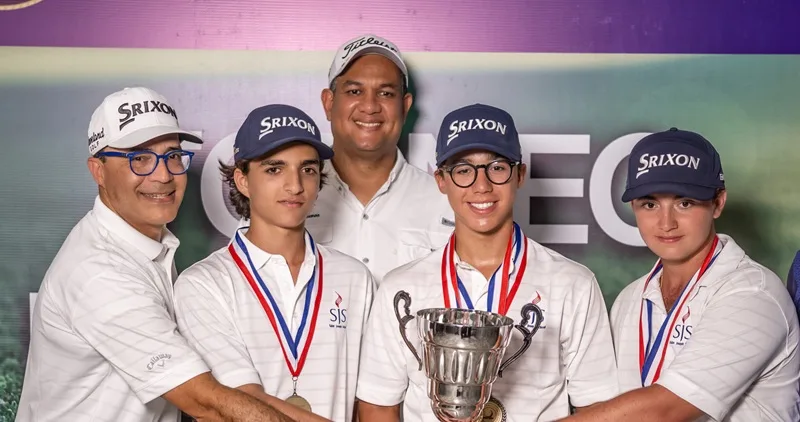 Saint Joseph School gana Torneo Intercolegial de Fedogolf y el Inefi Los directivos de Fedogolf, Inefi y Banreservas, entregan la copa de campeones al Saint Joseph School, ganadores del Torneo Intercolegial.