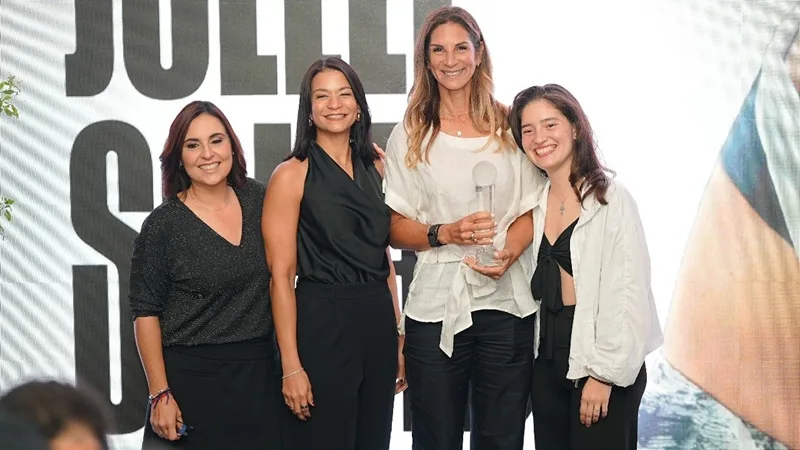 Porsche Center Santo Domingo une pádel y velocidad con el patrocinio oficial de Pádel Queens Principal Wendolyn RodriI guez Arlette Palacio Joelle Schad GabrielaA Moore