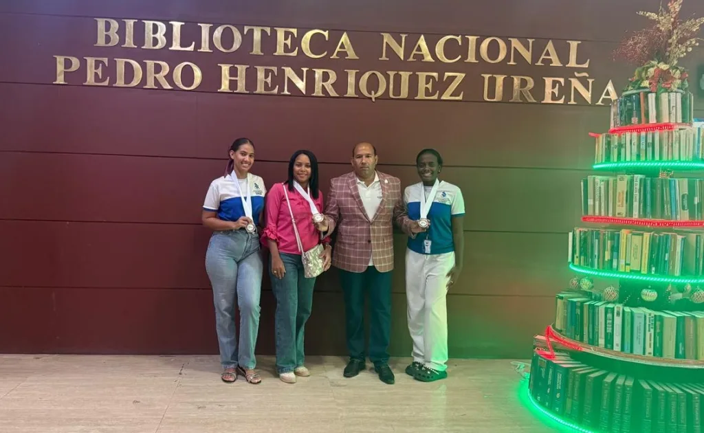 Contraloría General de la República (CGR), ISFODOSU y Tesorería de la Seguridad Social (TSS), brillan con actuación Femenina en 6to Campeonato Gubernamental 2025 Recibieron Medallas Altagracia Pachano de ISFODOSU, Carmen de León de la Contraloría General de la República (CGR), Lic. Braulio Ramírez y Miguelina de la Rosa del ISFODOSU.