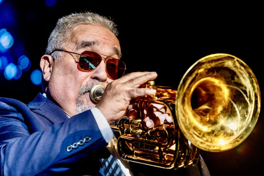 Willie Colón encenderá la Navidad en Nueva York con su histórico Asalto Navideño Willie Colon dara inicio a la navidad con su Asalto Navideno en Nueva York