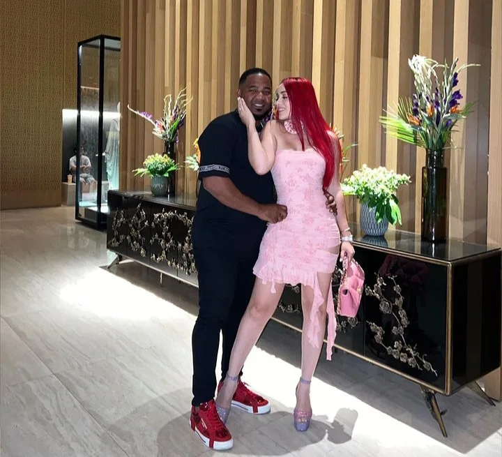 Edwin Encarnación rompe el silencio y defiende su matrimonio ante rumores Edwin Encarnacion y Karen Yapoort eljacaguero1