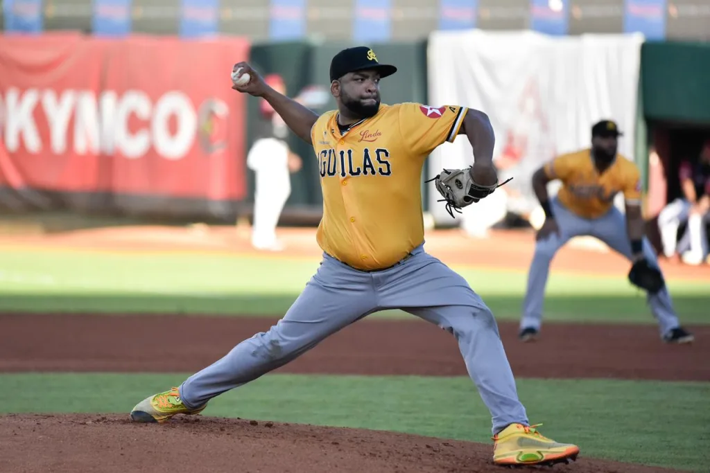 Despaigne comanda victoria aguilucha y sacude la lucha por la clasificación Odrisamer Despaigne eljacaguero