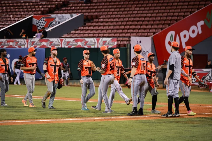 La lluvia reordena el Round Robin y deja en suspenso el último boleto a la final Toros contienen a Gigantes con triunfo 6 5 pero deberan esperar hasta el final del domingo
