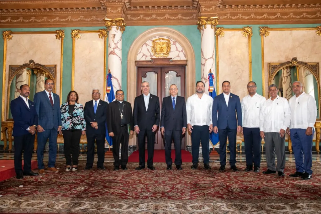 Abinader pone en marcha Comité Gestor del Jardín Botánico de San Juan para impulsar conservación y desarrollo sostenible Abinader pone en marcha Comite Gestor del Jardin Botanico de San Juan para impulsar conservacion y desarrollo sostenible1