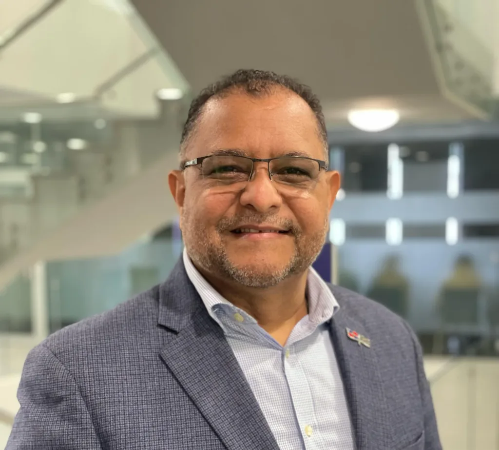 RRSS: Del horror bélico al exhibicionismo explícito Edwin DeLaCruz periodista abogado y sindicalista eljacaguero scaled e1771105344436