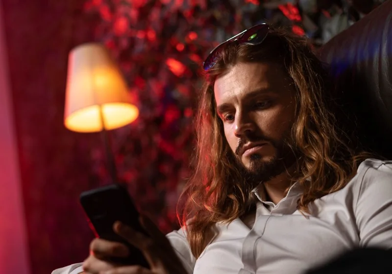 Alerta en RD: Aplicación falsa de citas “GhostChat” espía celulares y roba fotos cada 5 minutos Imagen ilustrativa ESET 4