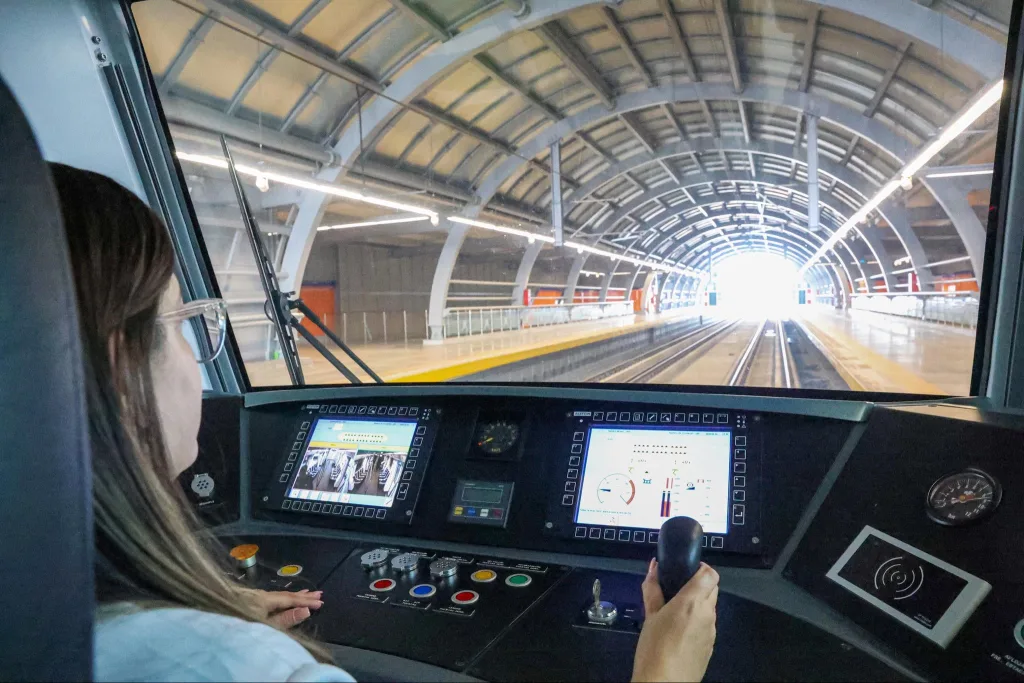 Abinader inaugura extensión del Metro hacia Los Alcarrizos y transforma la movilidad en Santo Domingo Oeste Metro de Santo Domingo eljacaguero