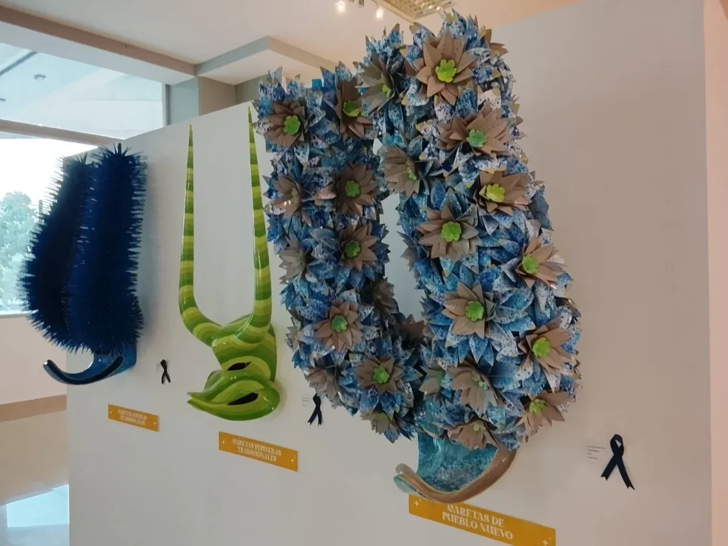 Puro Carnaval reconoce la creatividad artesanal en el Quinto Concurso de Caretas en Santiago Puro Carnaval reconoce la creatividad artesanal en el Quinto Concurso de Caretas en Santiago1