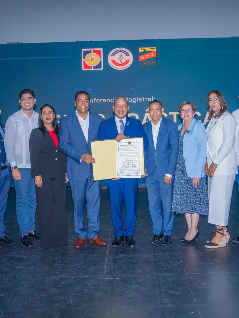 Víctor D’Aza comparte experiencias de gestión municipal en conferencia internacional en Estados Unidos Victor DAza comparte experiencias de gestion municipal en conferencia internacional en Estados Unidos