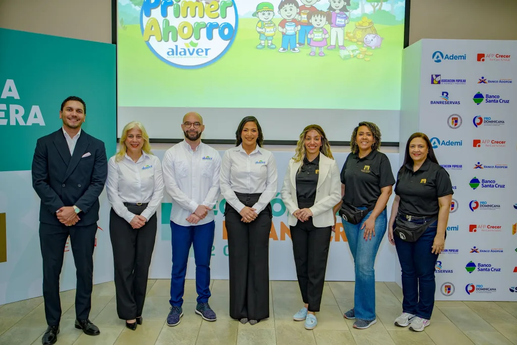 ALAVER impulsa educación financiera con programa “Mi primer ahorro” en jornada del Banco Central ALAVER impulsa educacion financiera con programa Mi primer ahorro en jornada del Banco Central