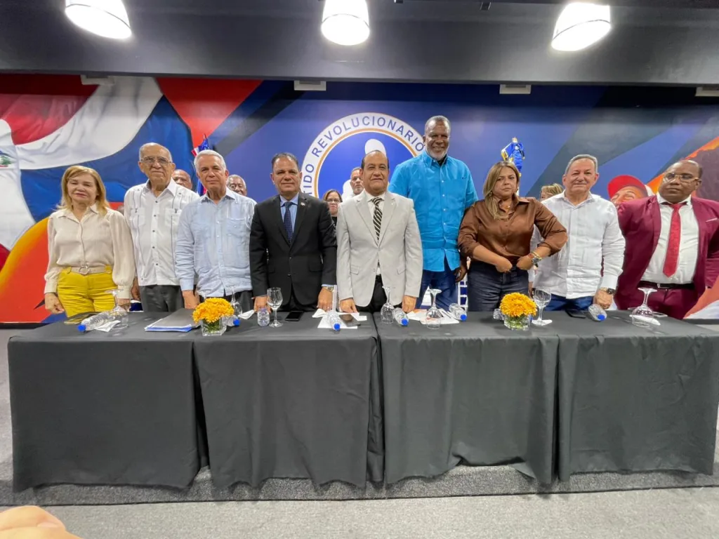 Movimientos sociales proponen a Abinader como presidente del PRM para fortalecer liderazgo político Carmelo Rodriguez presidente de la organizacion1